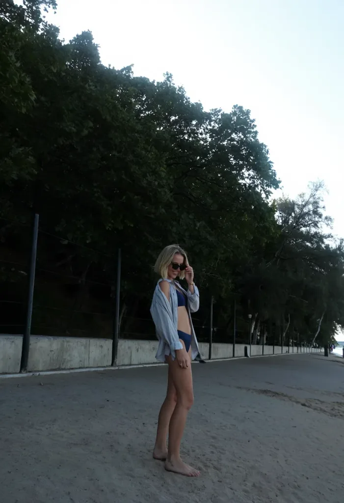 Камилла здесь
